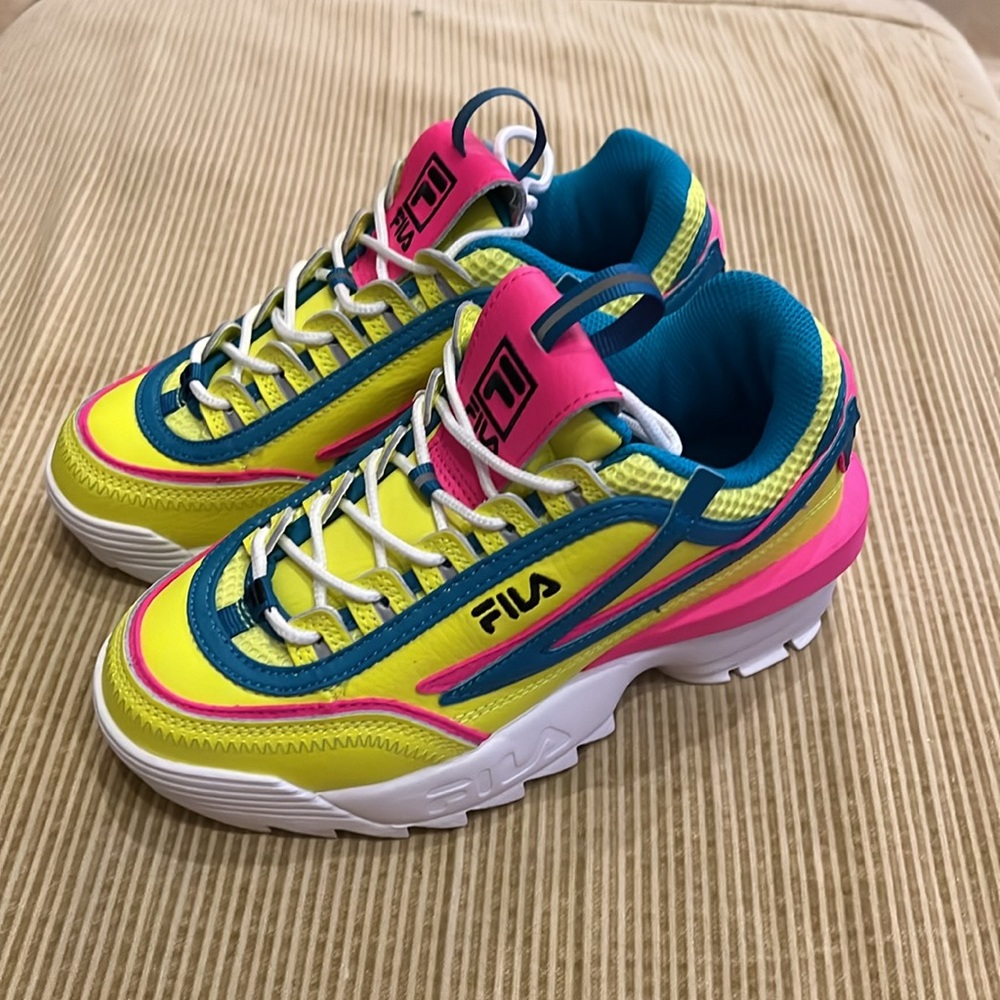 NIB FILA Disruptor II EXP Youth Girls Size 3Y Yellow, Pink, & Blue Neon Sneakers